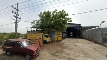 Gudang Raya Bringkang Menganti Gresik Akses Kontainer 40ft