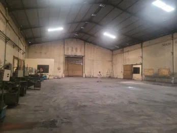 Gudang Siap Pakai Bebas Banjir Lokasi Terbaik di Margomulyo Indah