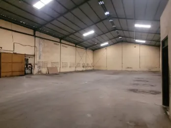 Gudang Siap Pakai Bebas Banjir Lokasi Terbaik di Margomulyo Indah