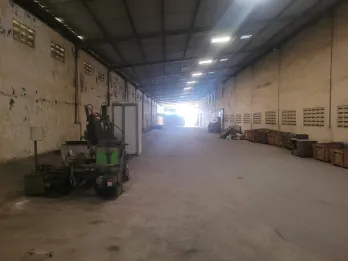 Gudang Siap Pakai Bebas Banjir Lokasi Terbaik di Margomulyo Indah