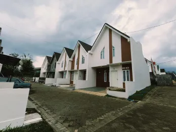 HUNIAN MINIMALIS CANTIK SIMPLE DEKAT EXIT TOL MALANG