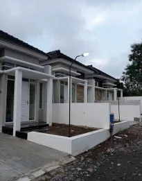 HUNIAN MINIMALIS CANTIK SIMPLE DEKAT GOR KENAROK MALANG