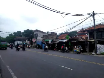 Hitung Tanah Rumah Pinggir Lama Pinggir Jalan Raya A.H Nasution Bandung