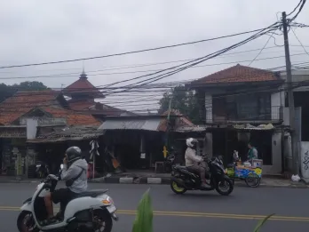 Hitung Tanah Rumah Pinggir Lama Pinggir Jalan Raya A.H Nasution Bandung