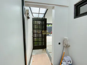 Hot Deal! Rumah Sleman Pinggir Jalan, Turun Harga + Bonus Pagar & Canopy