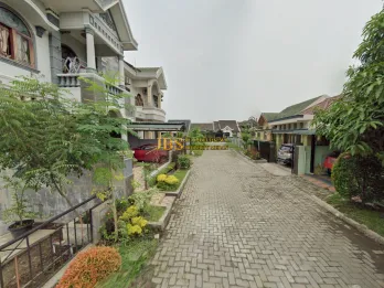 JUAL MURAH!! Rumah 2 Tingkat di Komplek Bumi Asri Jalan Asrama - Medan