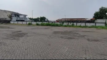 Jual Gudang Sangat Luas di Raya Taman Kab Sidoarjo Strategis