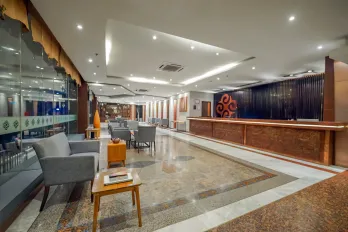 Jual Hotel Mewah Luas di Jalan Raya Daan Mogot Kota Jakarta Barat