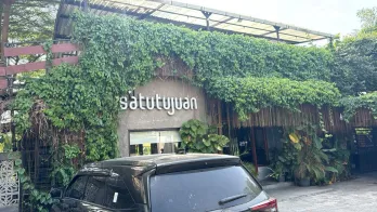 Jual Kafe Resto Full Furnished Baturan Colomadu Karanganyar