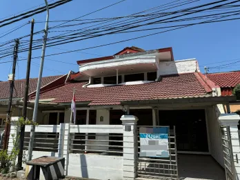 Jual Rumah Bagus Luas 2 Lantai di Kutisari Indah