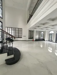 Jual Rumah Baru Sangat Mewah di Perum Graha Family Surabaya