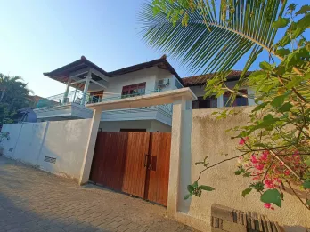Jual Rumah Hadap Timur 2 Lantai 7 Kamar Sidakarya Denpasar Selatan