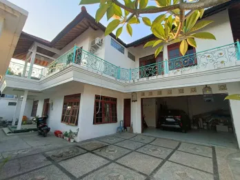 Jual Rumah Hadap Timur 2 Lantai 7 Kamar Sidakarya Denpasar Selatan