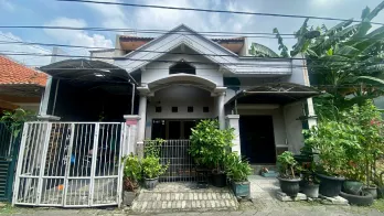 Jual Rumah Strategis Siap Pakai di Jalan Jambangan Indah Surabaya