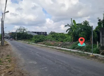 Jual Tanah Strategis dekat Pantai Seminyak di Kuta Bali Shm