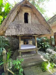 Jual Villa Mewah 15 Kamar Full Furnish Private Pool Gazebo Seminyak Badung