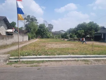 KAVLINGAN TERMURAH SHM PEKARANGAN DI KALASAN