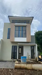 Perumahan modern minimalis di kawasan Berkembang Cemorokandang Kota Malang