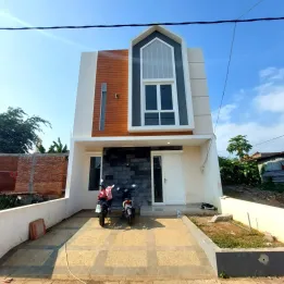 RUMAH 2 LANTAI 400 JUTAAN LOKASI DEKAT BANDARA DAN TOL PAKIS MALANG