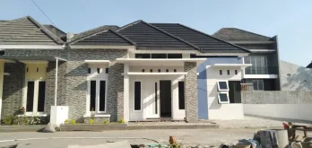 RUMAH 2 LANTAI PURWOMARTANI – DEKAT SAMBISARI & BANDARA, SIAP HUNI!