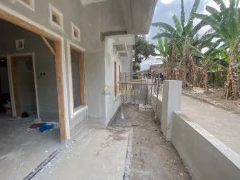 RUMAH 300 JUTAAN DI NGEMPLAK SLEMAN, SIAP HUNI & STRATEGIS!