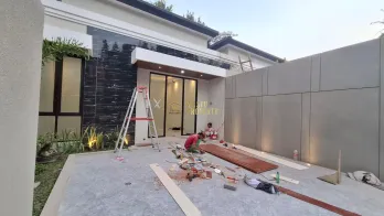 RUMAH BARU DESAIN MODERN, 8 MENIT KE KAMPUS UII JOGJA