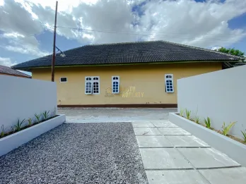 RUMAH BARU SIAP HUNI HANYA 6 MENIT KE SEKOLAH DAN RUMAH SAKIT