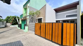 RUMAH CANTIK SIAP HUNI, DEKAT SINDU KUSUMA EDU PARK