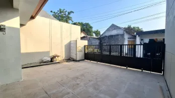 RUMAH CANTIK SIAP HUNI, HANYA 9 MENIT KE BANDARA ADI SUCIPTO JOGJA