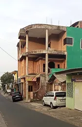 RUMAH KOST 3LANTAI DIJUAL MURAH