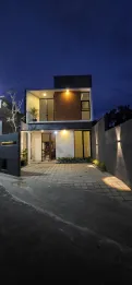 RUMAH MEWAH EKSKLUSIF 2 LANTAI BARU DAN SIAP HUNI