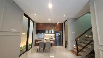 RUMAH MEWAH EKSKLUSIF AKSES MUDAH FULL FURNISHED