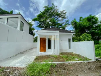 RUMAH MINIMALIS HARGA MIRING LOKASI STRATEGIS DI KALASAN