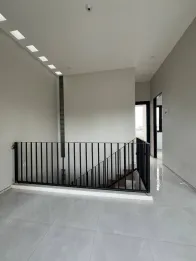 RUMAH MINIMALIS MODERN 2 LANTAI LOKASI BELAKANG ARAYA MALANG
