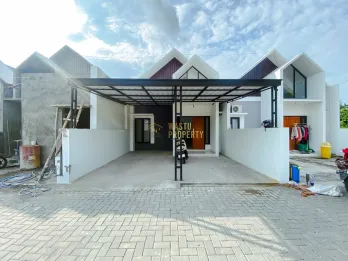 RUMAH MODERN DAPAT AKSES MUDAH DEKAT KAMPUS ISI YOGYA