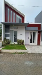 RUMAH MODERN DEKAT EXIT TOL PAKIS - HARGA 325 JUTA