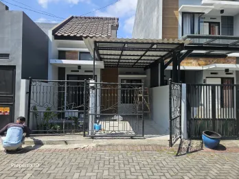 RUMAH MODERN DI KARANGPLOSO - HARGA 388 JUTA