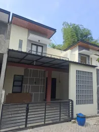 RUMAH MODERN MURAH DEKAT SMKN 9 MALANG KOTA