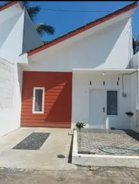 RUMAH MODERN MURAH MINIMALIS DEKAT SMKN 9 MALANG KOTA