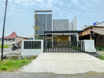 RUMAH MODERN SIAP HUNI, AKSES SUPER MUDAH DEKAT RS BHAYANGKARA