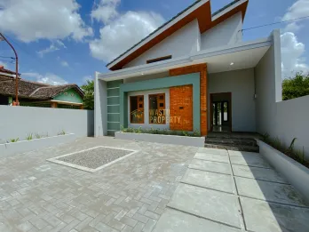 RUMAH MURAH, TANAH LUAS DI BARAT CANDI PRAMBANAN SLEMAN