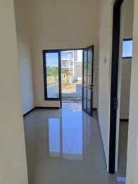 RUMAH PREMIUM DENGAN PEMANDANGAN PEGUNUNGAN - HARGA 419 JUTA