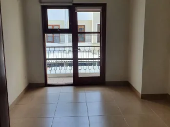 RUMAH SECCOND 2 LANTAI SIAP HUNI DI JAKSEL – DEKAT TOL & STASIUN