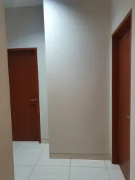 RUMAH SECCOND 2 LANTAI SIAP HUNI DI JAKSEL – DEKAT TOL & STASIUN