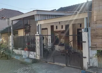 RUMAH SECOND MODERN 3KT & 2KM DI SAWOJAJAR 2 - HARGA 600 JUTA