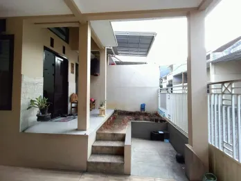 RUMAH SECOND MODERN SIAP HUNI - HARGA 650 JUTAAN