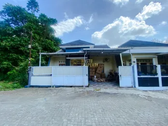 RUMAH SIAP HUNI MURAH DEKAT RINGROAD MAGUWOHARJO