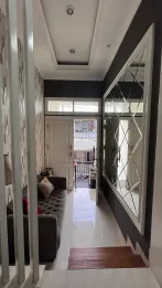 Rumah 2 lanati siap huni di jakarta pusat