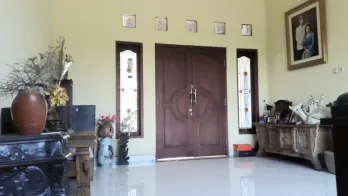 Rumah 6 Kamar Tidur Gatsu Barat Dkt Jl Cokroaminoto Ubung Denpasar Bali