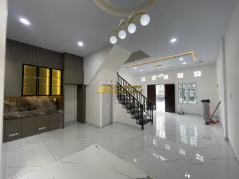 Rumah Baru Dijual di Komplek Kirribili Jalan